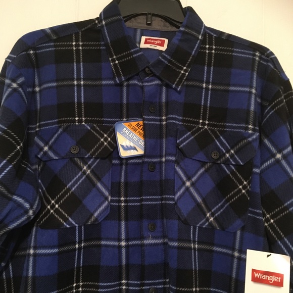 NWT wrangler plaid flannel long sleeve shirt - Picture 3 of 11